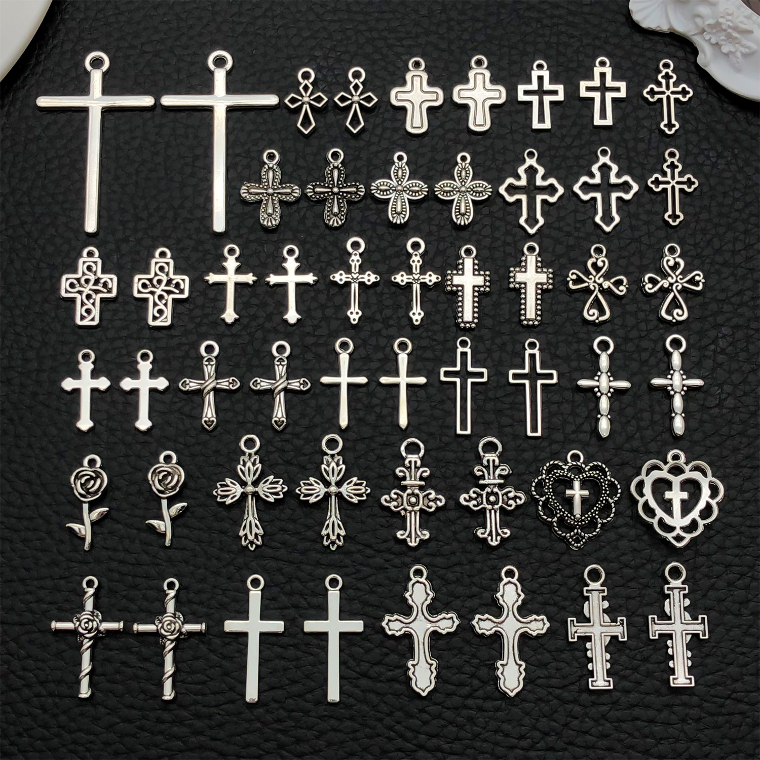 52pcs Assorted Cross Pendants  – Ethnic Fashion Accessories recenzja i cena