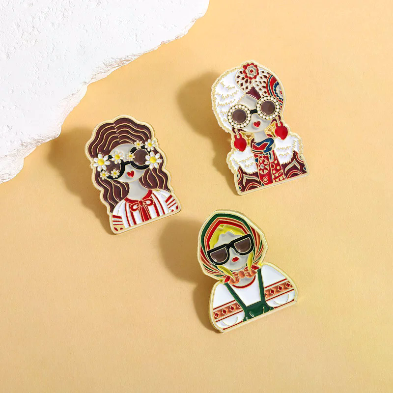 Cartoon Russian Girls Characte – Ethnic Fashion Images recenzja i cena